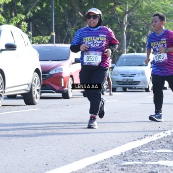 Runner Photo 8046222