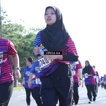 Runner Photo 8046311