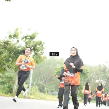 Runner Photo 8046335