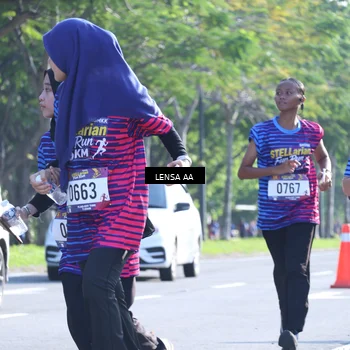Runner Photo 8046337