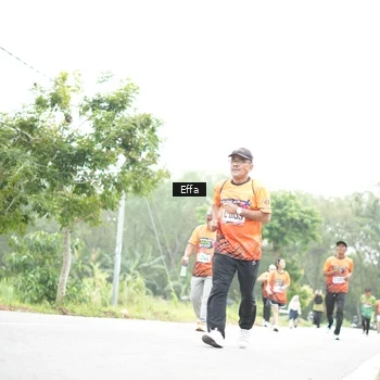 Runner Photo 8046346