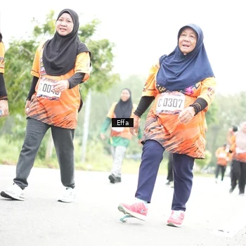 Runner Photo 8046755