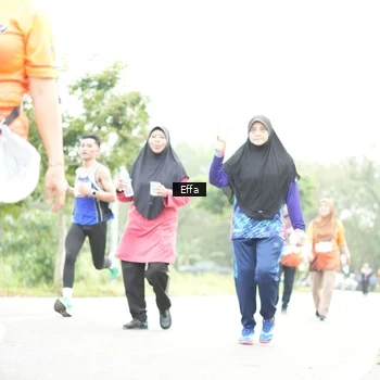 Runner Photo 8046800