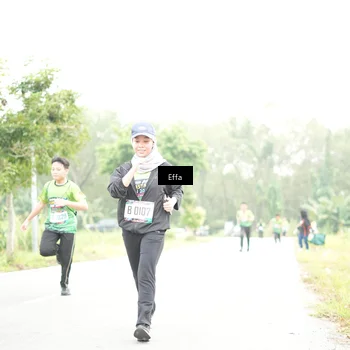 Runner Photo 8047011
