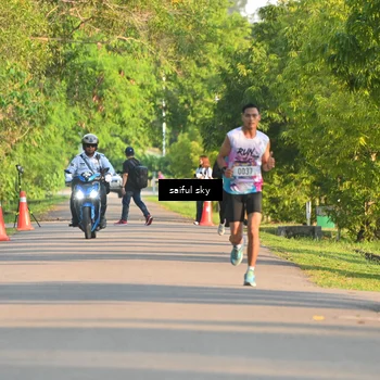 Runner Photo 8047035