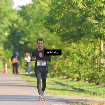 Runner Photo 8047052