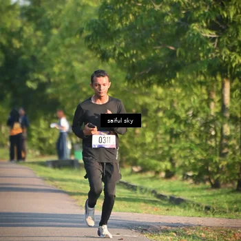 Runner Photo 8047054