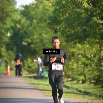 Runner Photo 8047056