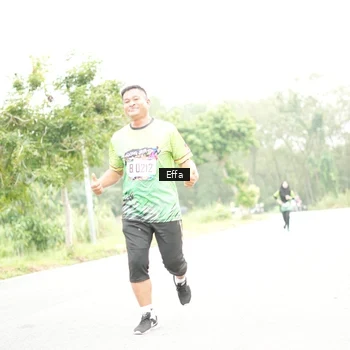 Runner Photo 8047073