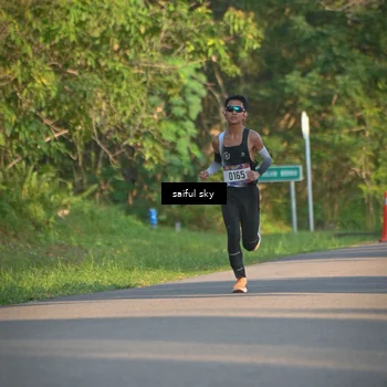 Runner Photo 8047086