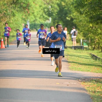 Runner Photo 8047143