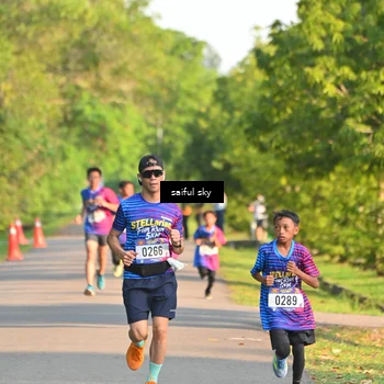 Runner Photo 8047172