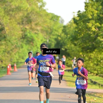 Runner Photo 8047174