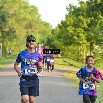 Runner Photo 8047191
