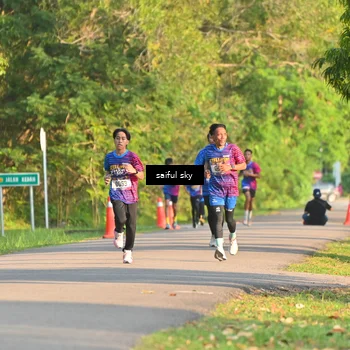 Runner Photo 8047295