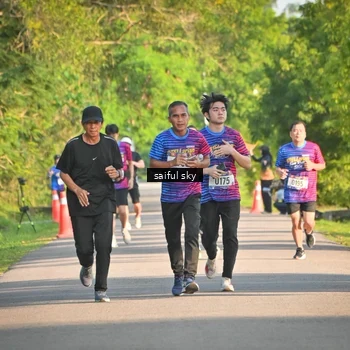 Runner Photo 8047342