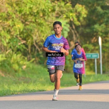 Runner Photo 8047343