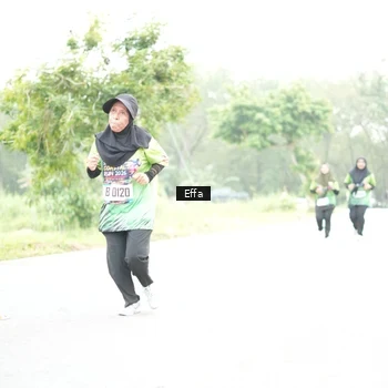 Runner Photo 8047345