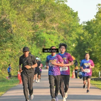 Runner Photo 8047347
