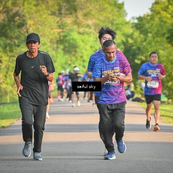 Runner Photo 8047352