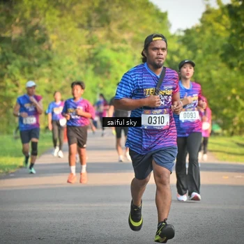Runner Photo 8047354