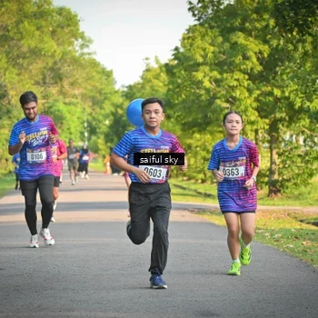 Runner Photo 8047389