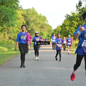 Runner Photo 8047436
