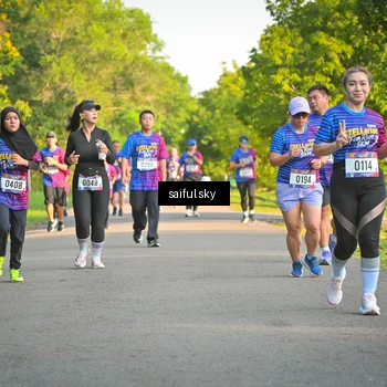 Runner Photo 8047504