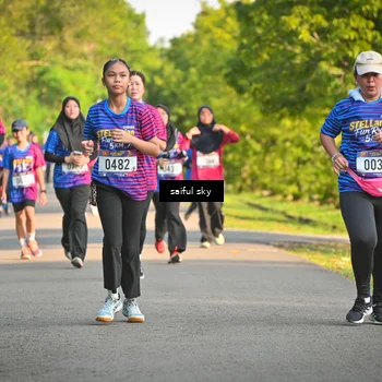 Runner Photo 8047583