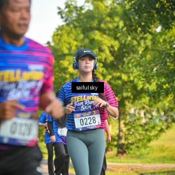 Runner Photo 8047614