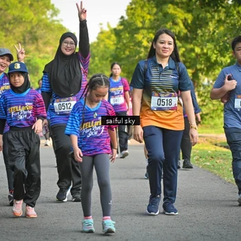 Runner Photo 8047885