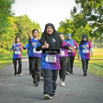 Runner Photo 8048013