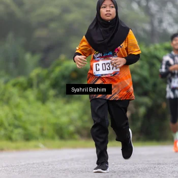 Runner Photo 8049005