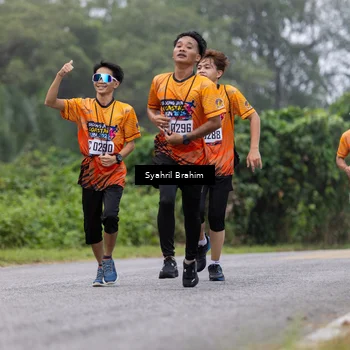 Runner Photo 8049337