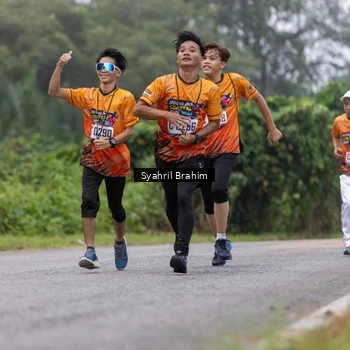 Runner Photo 8049359