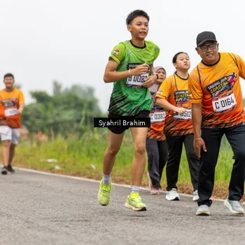 Runner Photo 8049495