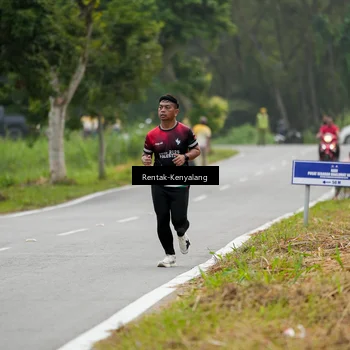 Runner Photo 8049912