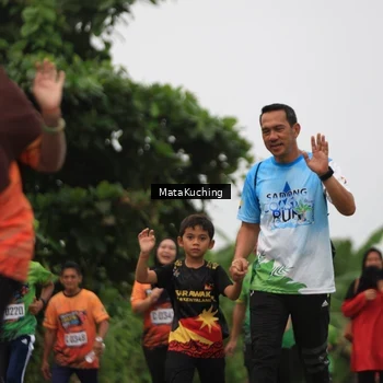 Runner Photo 8050067