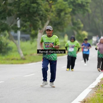 Runner Photo 8050304
