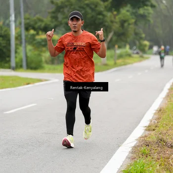 Runner Photo 8050348