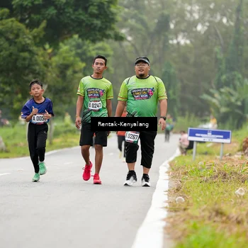Runner Photo 8050357