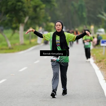 Runner Photo 8050703