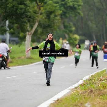 Runner Photo 8050711