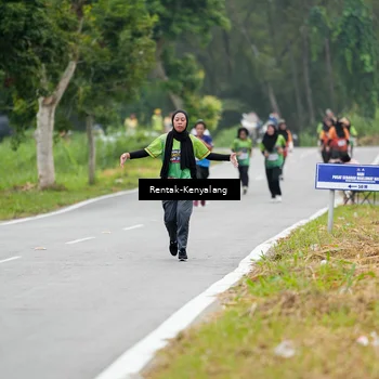 Runner Photo 8050715