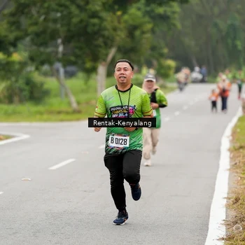 Runner Photo 8050854