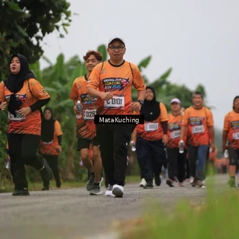 Runner Photo 8050900
