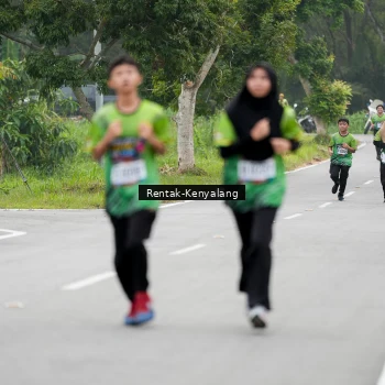 Runner Photo 8050940