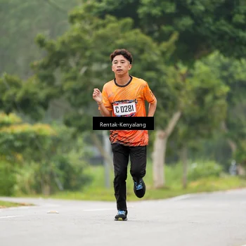 Runner Photo 8052006