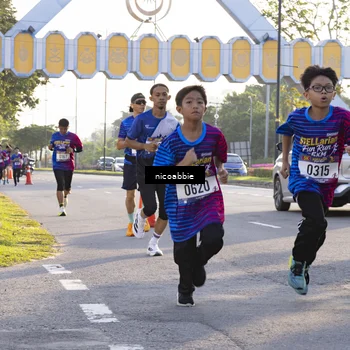 Runner Photo 8052800