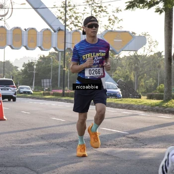 Runner Photo 8052816